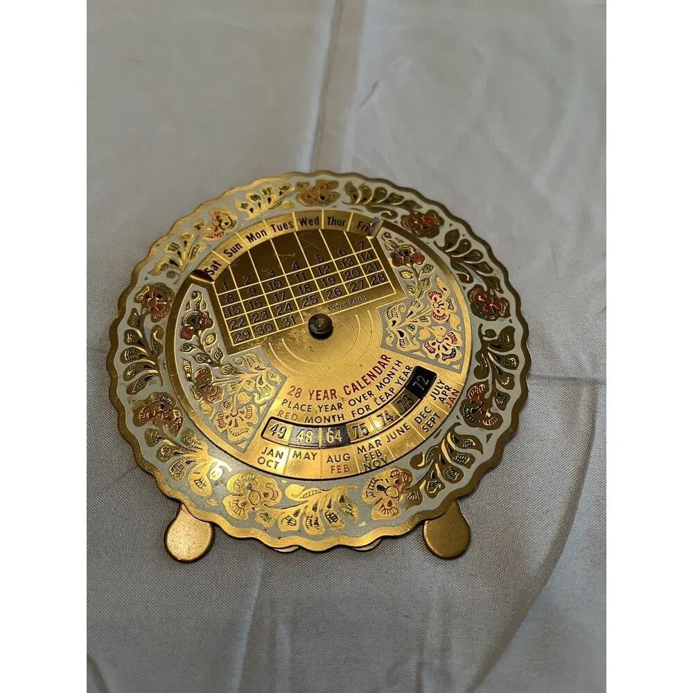 VTG HAND PAINTED BRASS PERPETUAL CALENDAR BY LAMPL 1948 TO 1975 DESK TOP DECOR